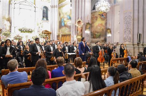 ¡El Concierto de Farhad Mehrad: Una Noche Mágica en Madrid! Un Viaje Musical a través del Tiempo y las Emociones