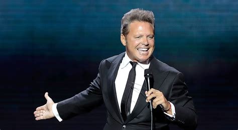  ¡El Festival de las Estrellas Cantantes: Un Concierto Inesquecible con Luis Miguel!